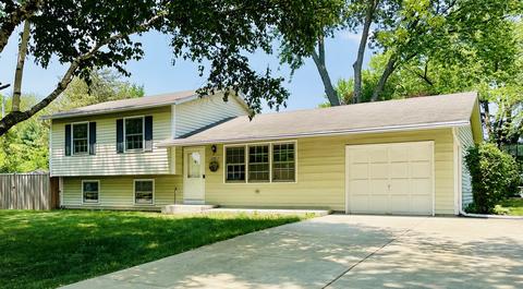 26 W510 Knoll Ct, Winfield, IL 60190