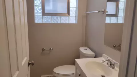 506 E 87th Pl, Chicago, IL 60619 photo 8