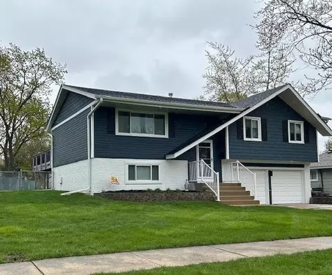 537 Norwood Ln, Schaumburg, IL 60193