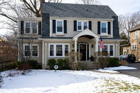 108 Linden Ave, Glencoe, IL 60022