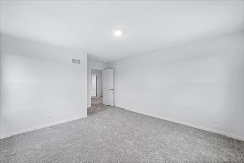 105 Hedgerow Dr, Elgin, IL 60124 photo 33