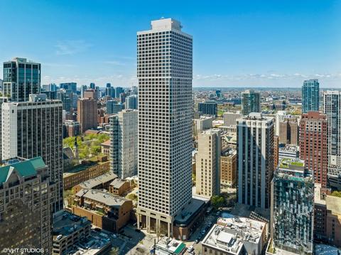 1030 N State St #26EF, Chicago, IL 60610