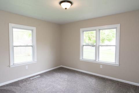 1343 Nw Cir, Kankakee, IL 60901 photo 12