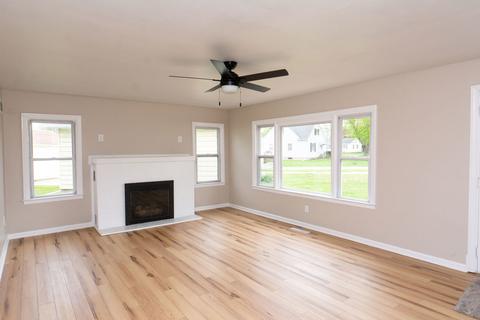 1343 Nw Cir, Kankakee, IL 60901 photo 3