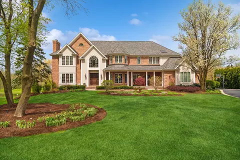 125 New Abbey Dr, Inverness, IL 60010