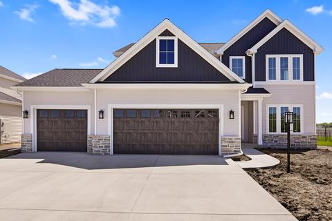 410 Harpers Fry, Savoy, IL 61874