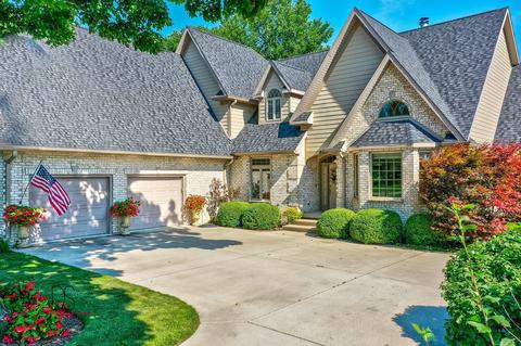 620 E Van Buren St, Ottawa, IL 61350