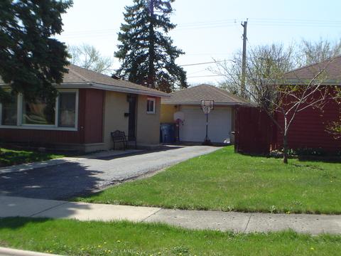 129 N Grant Dr, Addison, IL 60101 photo 2