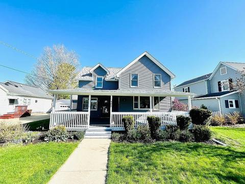 407 W 3rd St, Byron, IL 61010 photo 2