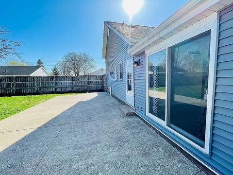 407 W 3rd St, Byron, IL 61010 photo 22