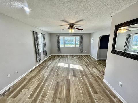 407 W 3rd St, Byron, IL 61010 photo 6