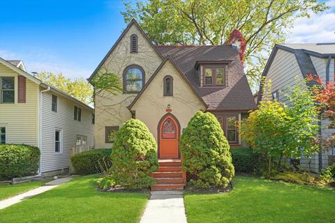 2317 Hastings Ave, Evanston, IL 60201