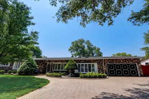 2601 Grouse Ln, Rolling Meadows, IL 60008