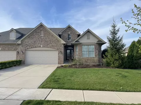 745 Woodglen Ln, Lemont, IL 60439
