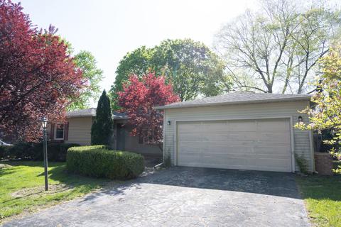 903 Frank Dr, Champaign, IL 61821 photo 2