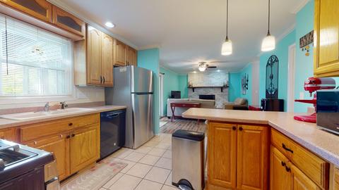 903 Frank Dr, Champaign, IL 61821 photo 8