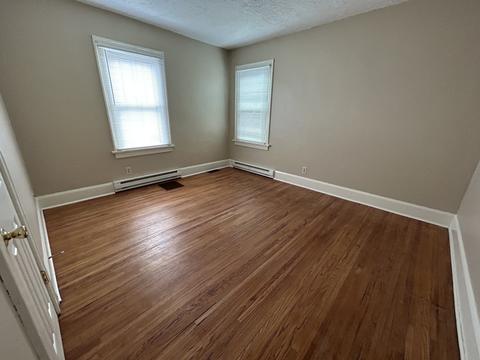 2304 E State St, Rockford, IL 61107 photo 10