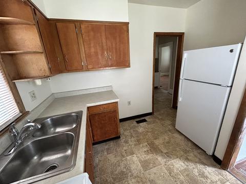 2304 E State St, Rockford, IL 61107 photo 7