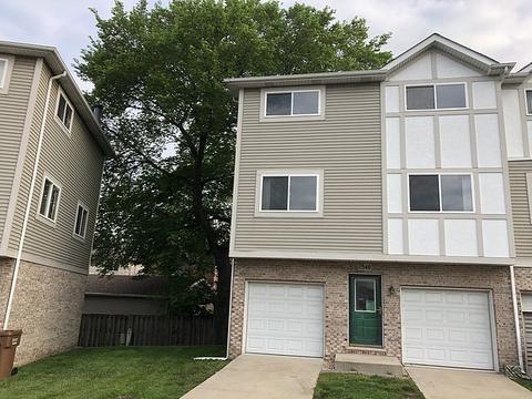 7540 Heritage Ct, Summit, IL 60501
