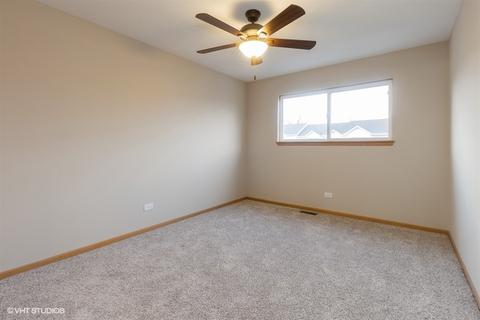 7540 Heritage Ct, Summit, IL 60501 photo 14