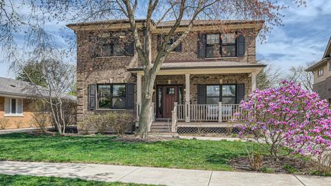 717 Parkwood Ave, Park Ridge, IL 60068