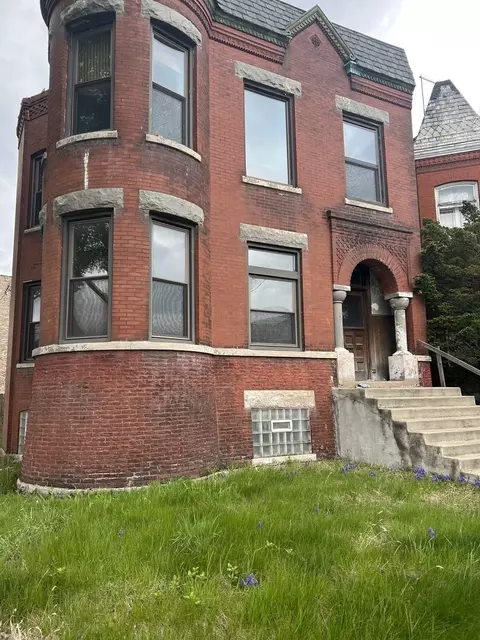 6358 S Evans Ave, Chicago, IL 60637