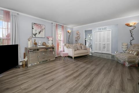 736 Violet Ln, Matteson, IL 60443 photo 3