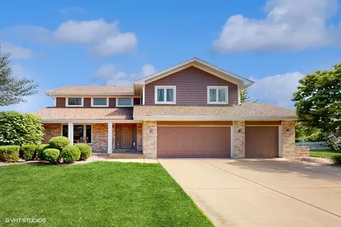 8430 Brookpoint Ct, Tinley Park, IL 60487