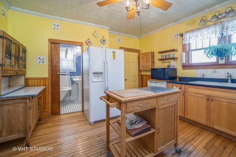 416 Park St, Elgin, IL 60120 photo 9