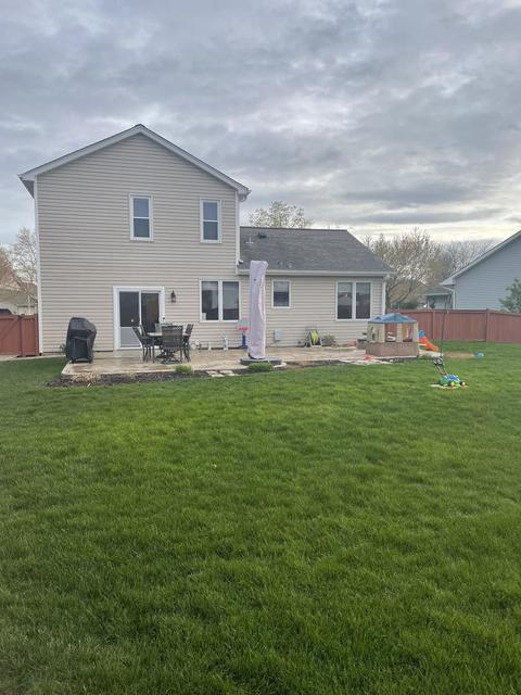 545 Ladysmith Rd, Bartlett, IL 60103 photo 2