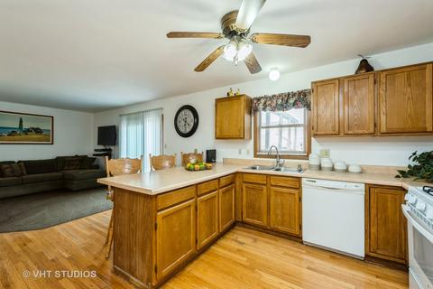 3916 W Prestwick St, Mchenry, IL 60050 photo 6