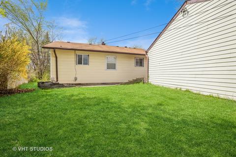 400 Cedar Cir, Streamwood, IL 60107 photo 19