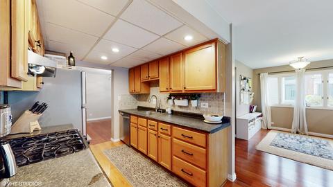 4 S775 Pinehurst Dr, Naperville, IL 60563 photo 13