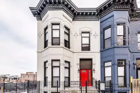 15 S Oakley Blvd, Chicago, IL 60612
