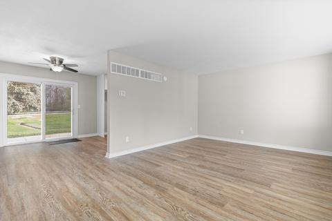 301 Stonegate Rd, New Lenox, IL 60451 photo 4