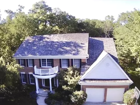 14260 W Braemore Close, Green Oaks, IL 60048