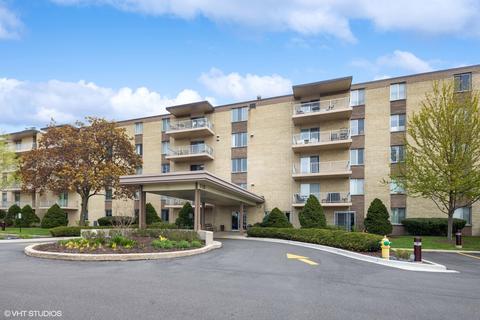 110 W Butterfield Rd #108S, Elmhurst, IL 60126