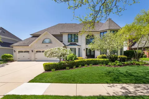 3319 White Eagle Dr, Naperville, IL 60564 photo 1