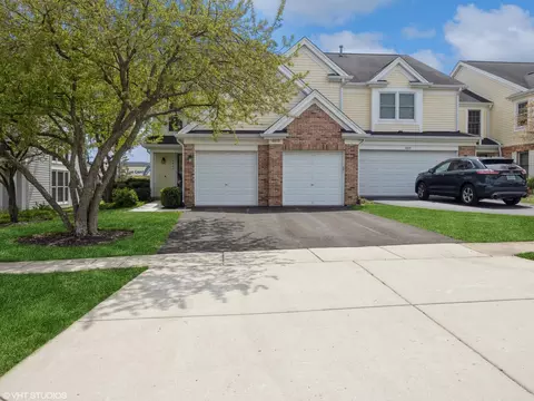 4809 Turnberry Dr, Hoffman Estates, IL 60010