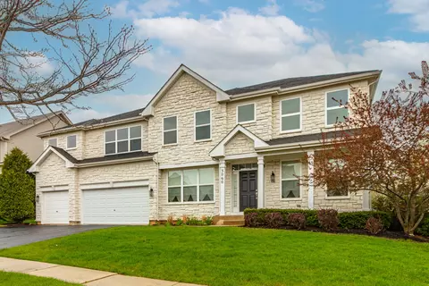 3060 Henry Ln, Lake In The Hills, IL 60156