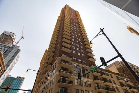 41 E 8th St #2905, Chicago, IL 60605