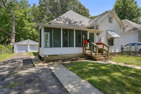 108 S Poplar St, Urbana, IL 61802