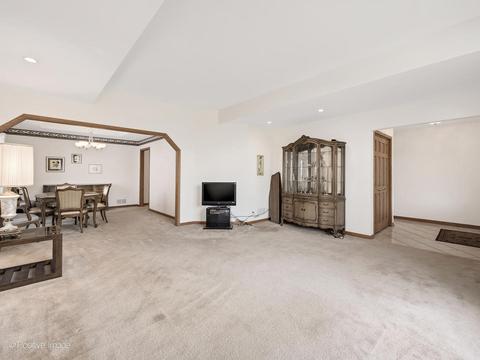 209 65th St, Willowbrook, IL 60527 photo 4