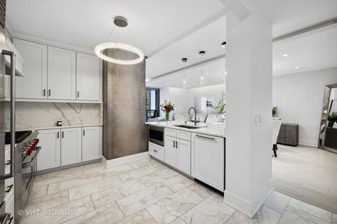 450 E Waterside Dr #1002, Chicago, IL 60601 photo 14