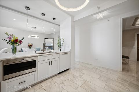 450 E Waterside Dr #1002, Chicago, IL 60601 photo 13