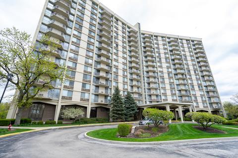 40 N Tower Rd #11D, Oak Brook, IL 60523