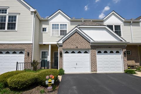 16 Arboretum Dr, Lombard, IL 60148