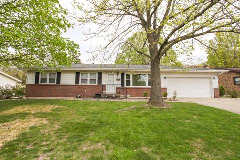 302 Grandview Dr, Normal, IL 61761 photo 1