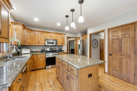 26 W106 Jerome Ave, Wheaton, IL 60187 photo 7