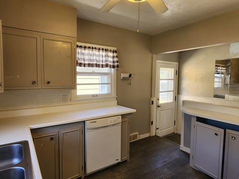 500 S Linden St, Normal, IL 61761 photo 8